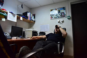 Дайте нам трезвого охранника!