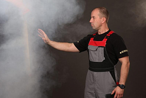 Молодые люди устроили в кинотеатре газовую атаку