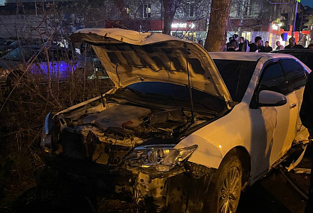 Помогли эвакуировать пострадавшего