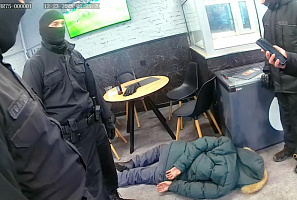 Нападавший с ножом задержан